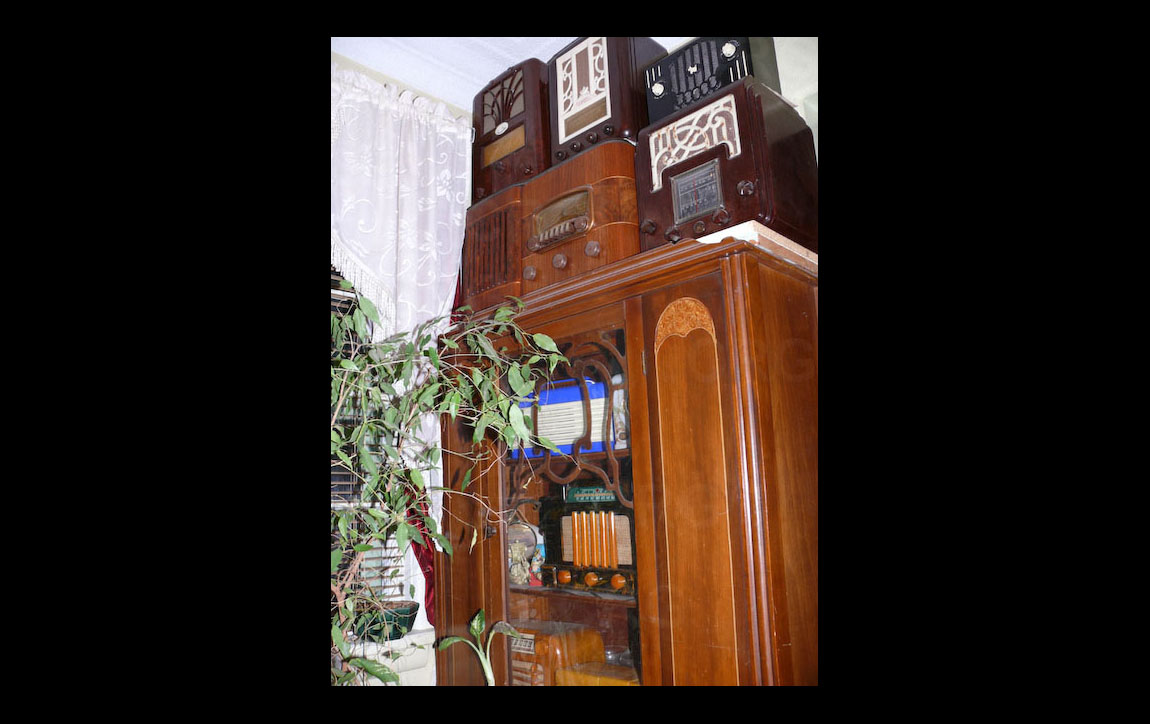antique radio collection photo