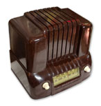 Dewald Radio model 549 with brown bakelite dashboard design