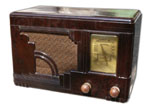 Shelley Radio model Commuter Kompak 5, brown bakelite, 1935