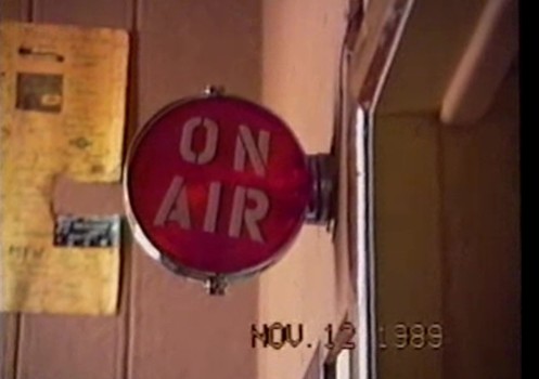 kteq studio on air light