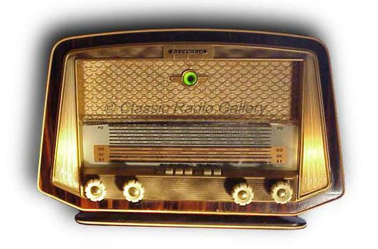 French Radio Antena model Versailles
