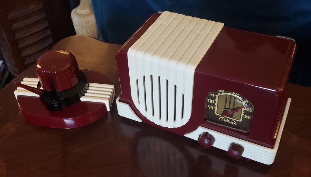 Sengbusch inkwell next to Addison model 2