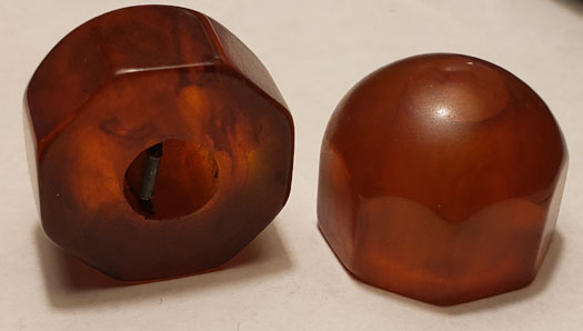 Canadian Crosley Radio model G1465 catalin knobs