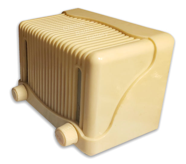 French Gnome radio side view