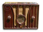 Emerson Radio model 109 brown bakelite