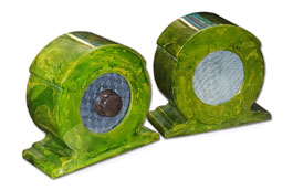 Green catalin crystal radio and speaker