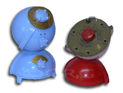 UK Ingleburn Pixy-Tone mini tennis ball radio blue cabinet and red-pink crystal Pixytone radio