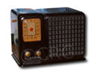 Silvertone Radio model 7000, brown bakelite, left-hand dial