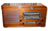 Truetone Radio model 911B wood table radio, collection's first radio