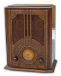 Westinghouse Radio model WR100, small upright repwood cabinet